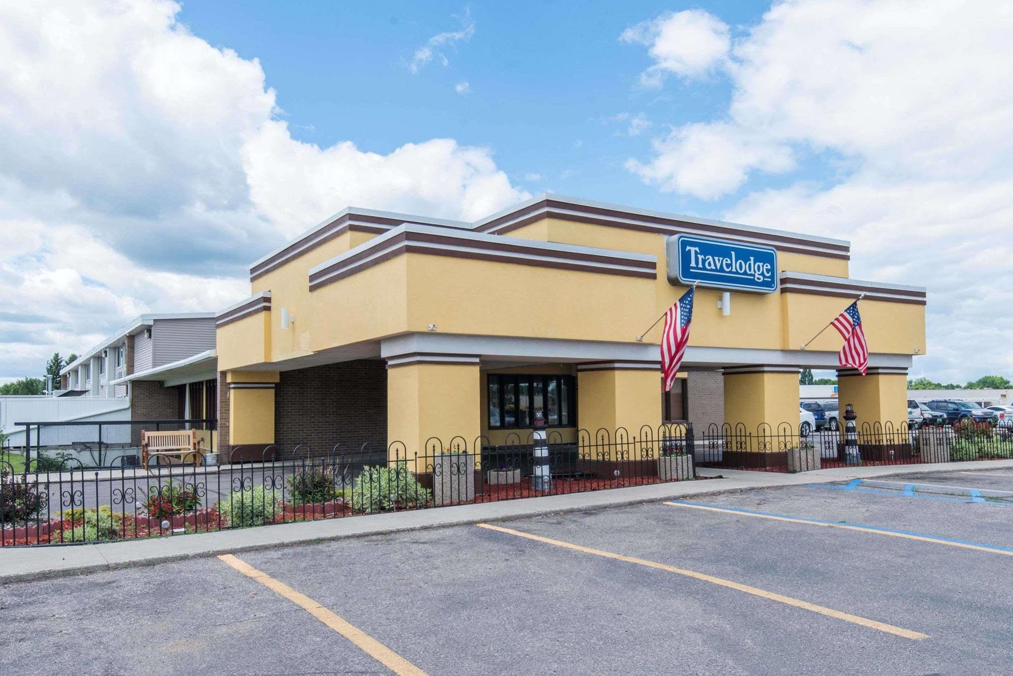 Travelodge By Wyndham Grand Forks Exteriér fotografie