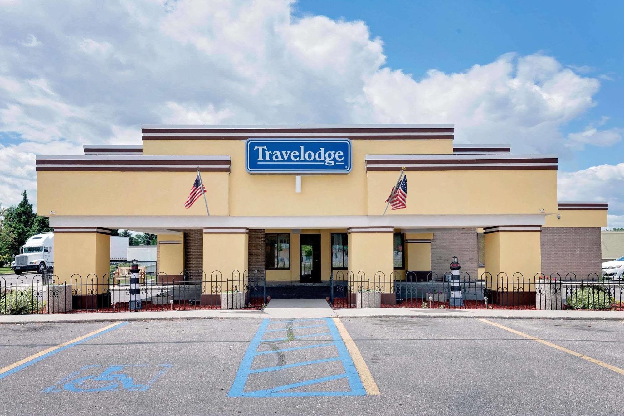 Travelodge By Wyndham Grand Forks Exteriér fotografie